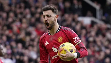 Cunha transforma her&oacute;i do Palace em vil&atilde;o e United mostra resili&ecirc;ncia para virar placar