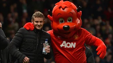 Manchester United escolhe Solskjaer, o &ldquo;assassino com cara de beb&ecirc;&rdquo;, como t&eacute;cnico at&eacute; o fim  da temporada