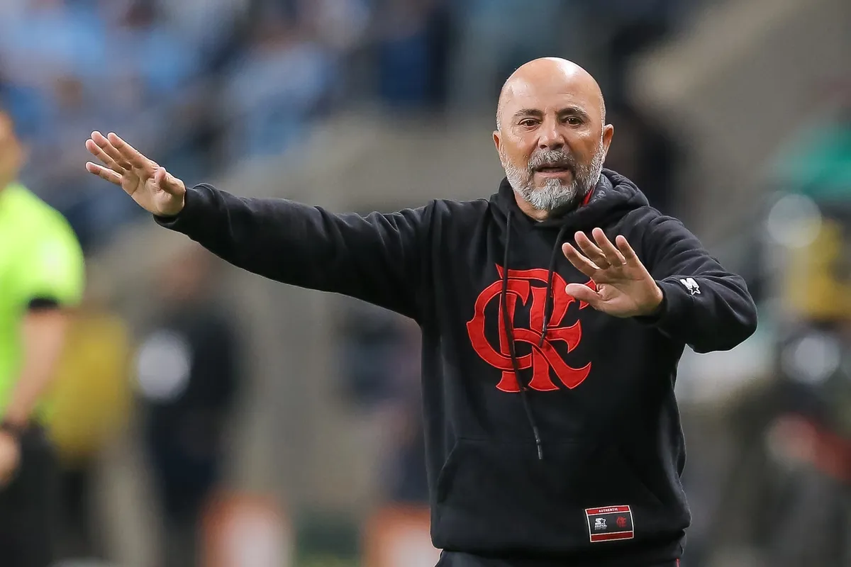 Flamengo: Sampaoli testar&aacute; 32&ordf; escala&ccedil;&atilde;o diferente para &lsquo;decis&atilde;o&rsquo; contra Gr&ecirc;mio