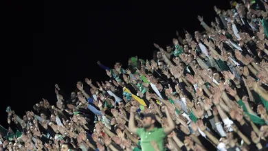 Vit&oacute;ria contra o Lille transforma p&oacute;dio em realidade para o Saint-&Eacute;tienne