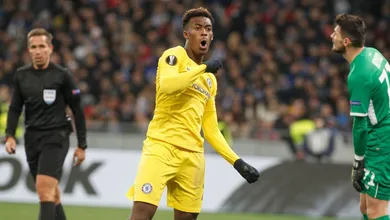 Hudson-Odoi &eacute; promovido e defender&aacute; a Inglaterra pela primeira vez: &ldquo;Dia maluco&rdquo;