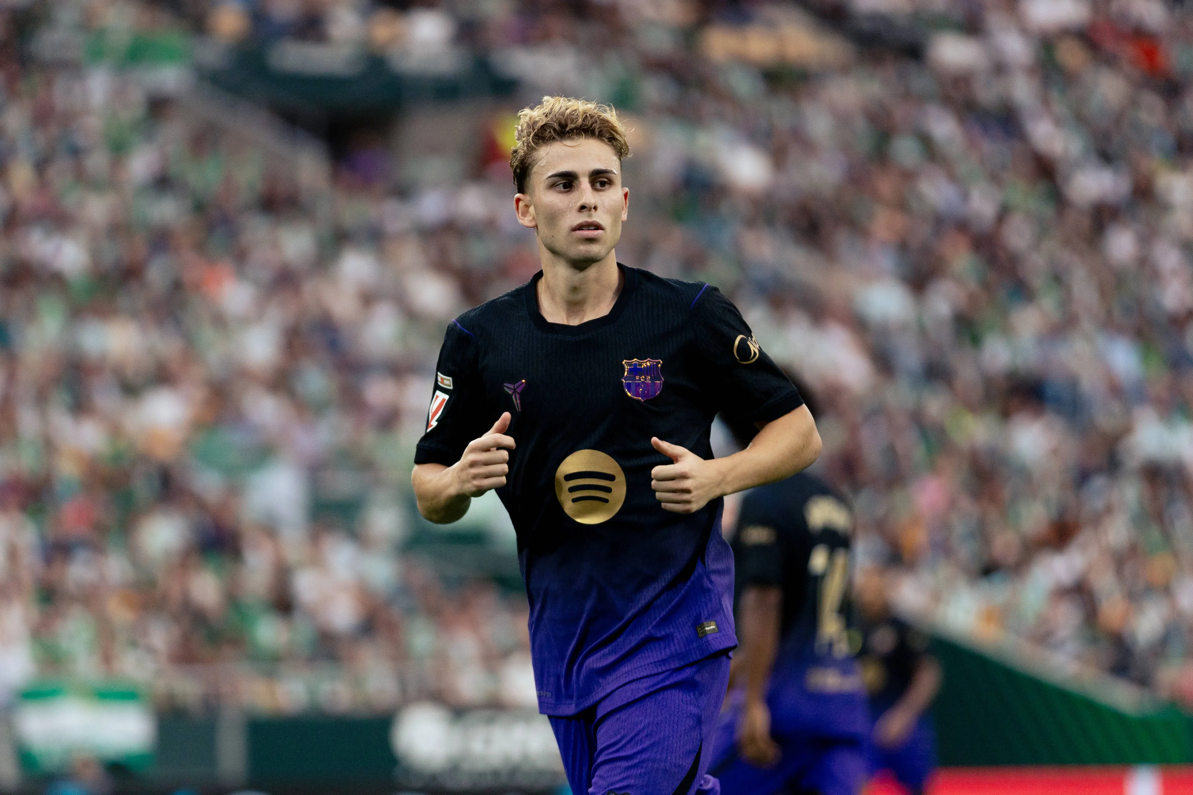Ferm&iacute;n L&oacute;pez em a&ccedil;&atilde;o pelo Barcelona