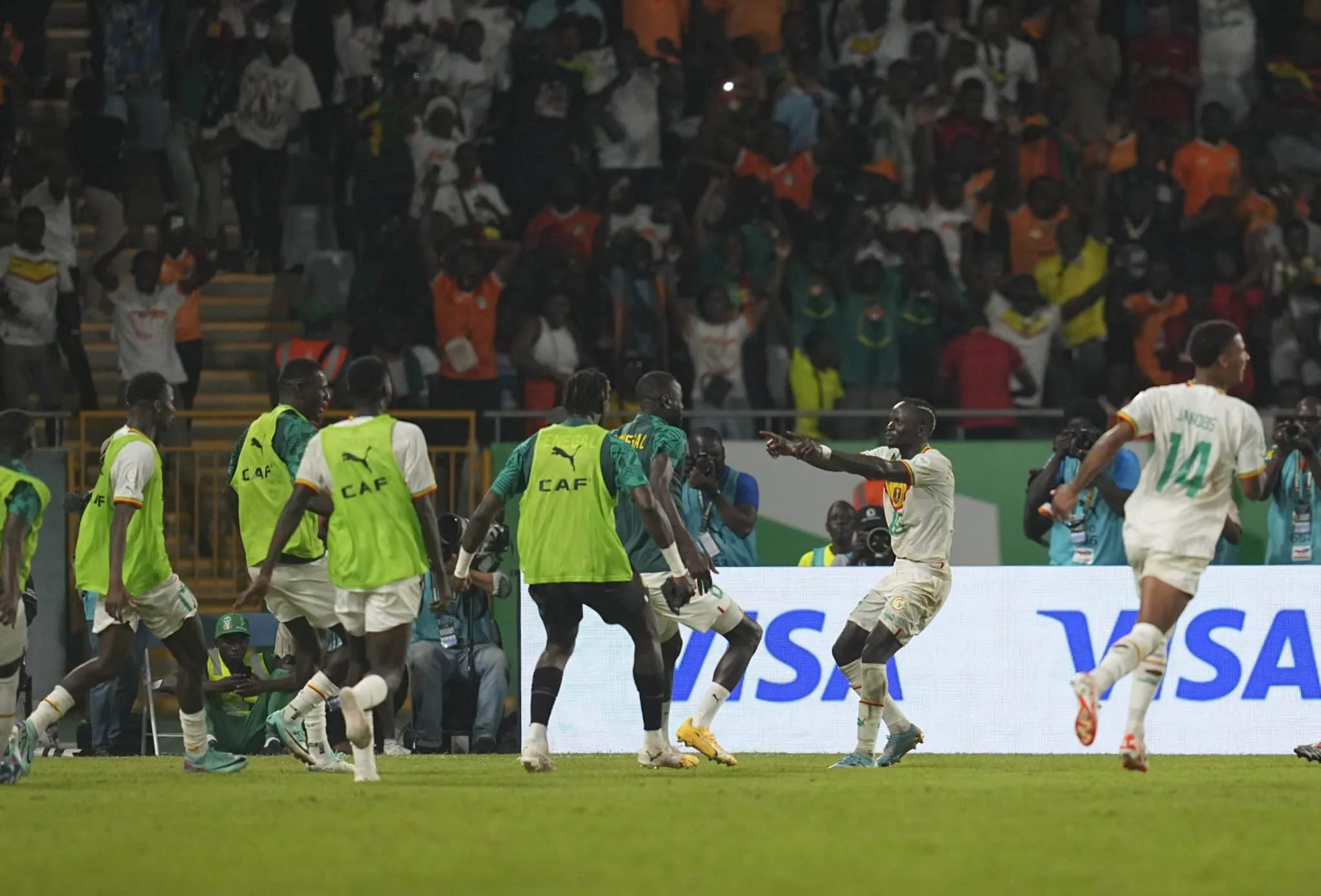 Senegal vence mais uma e se garante nas oitavas da CAN, enquanto Camar&otilde;es se complica