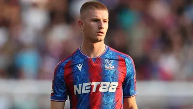 &lsquo;Sucessor de Modric&rsquo; &eacute; aconselhado a ficar na Premier League antes de ir ao Real Madrid