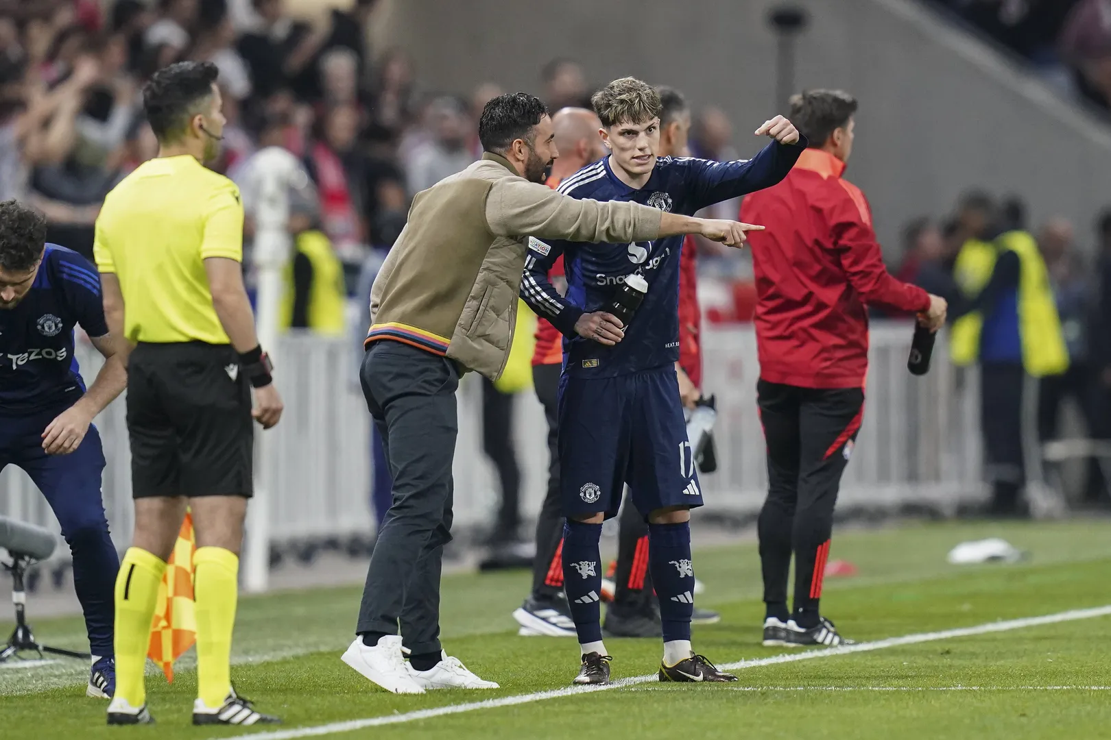 Olympique Lyonnais v Manchester United FC