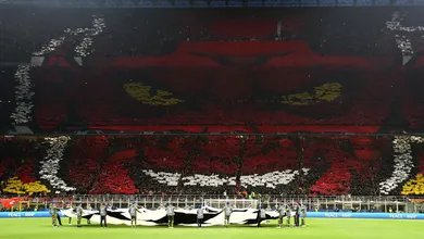 Ao Milan, ficou o espet&aacute;culo dos mosaicos realizados por sua torcida na entrada do d&eacute;rbi