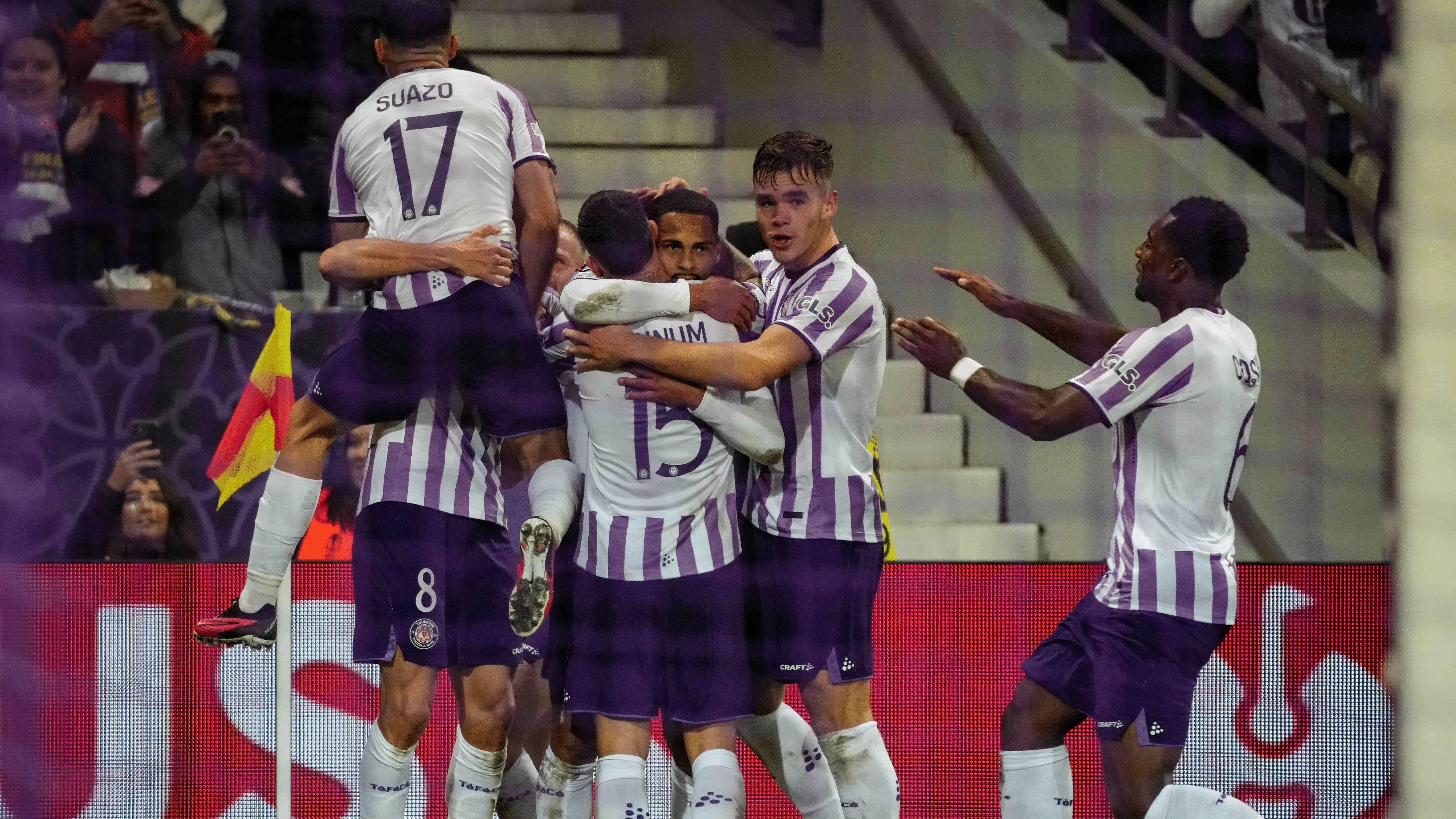 Toulouse joga melhor que o Liverpool e se solidifica na segunda posi&ccedil;&atilde;o do grupo