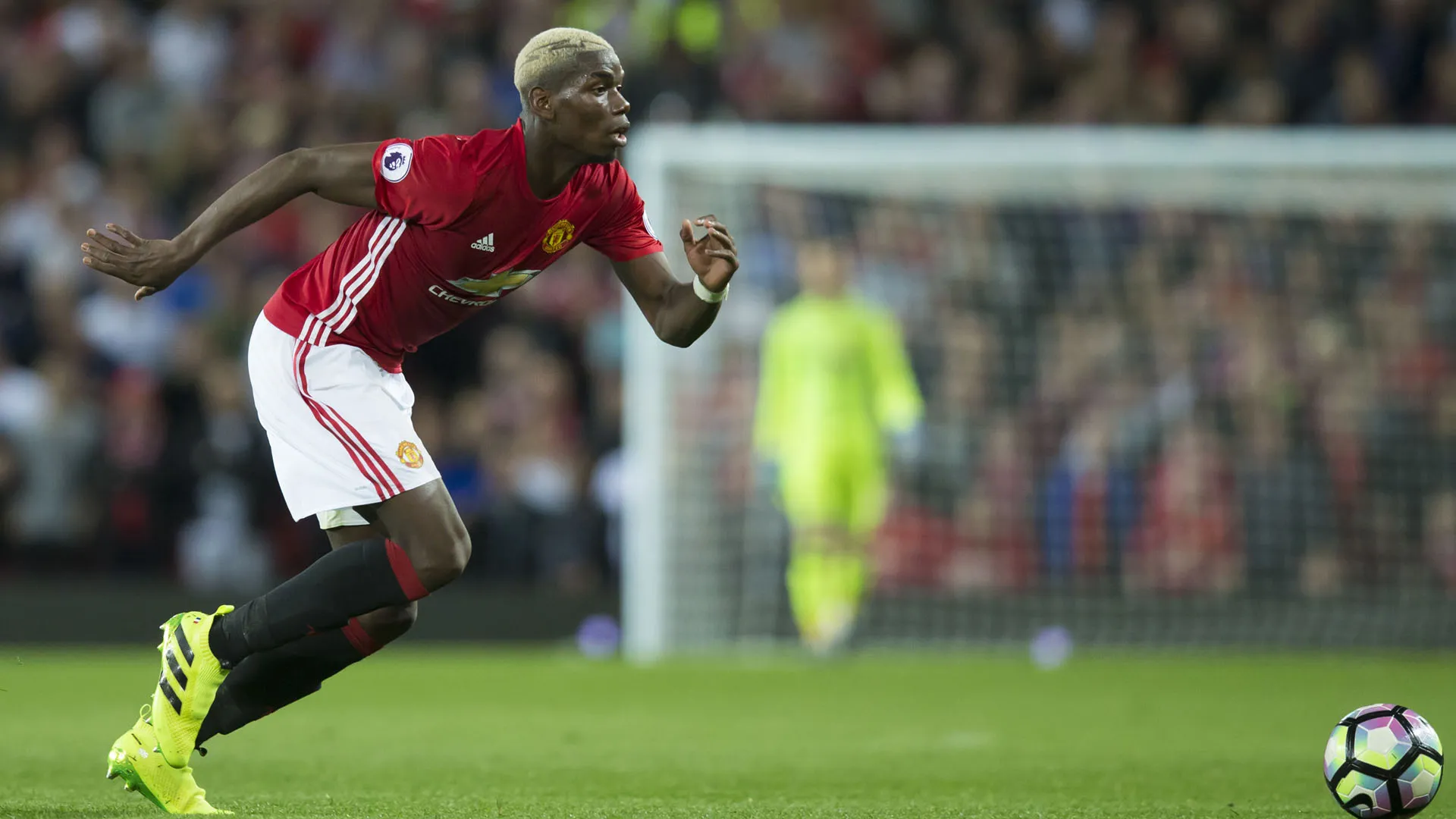 Para Scholes, Pogba n&atilde;o tem posi&ccedil;&atilde;o definida no United e precisa de Kroos ou Modric ao seu lado