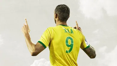 Para sempre, Emi: Nantes aposenta camisa 9 e eterniza a mem&oacute;ria de Sala