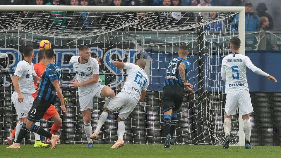 Inter decepciona: defesa muito pressionada e goleada para a Atalanta