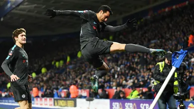 Leicester lutou, mas Chelsea viu Pedro se agigantar para se classificar na prorroga&ccedil;&atilde;o