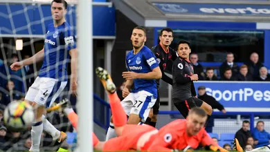 Crise no Everton se agrava: virada, goleada do Arsenal e time na zona do rebaixamento