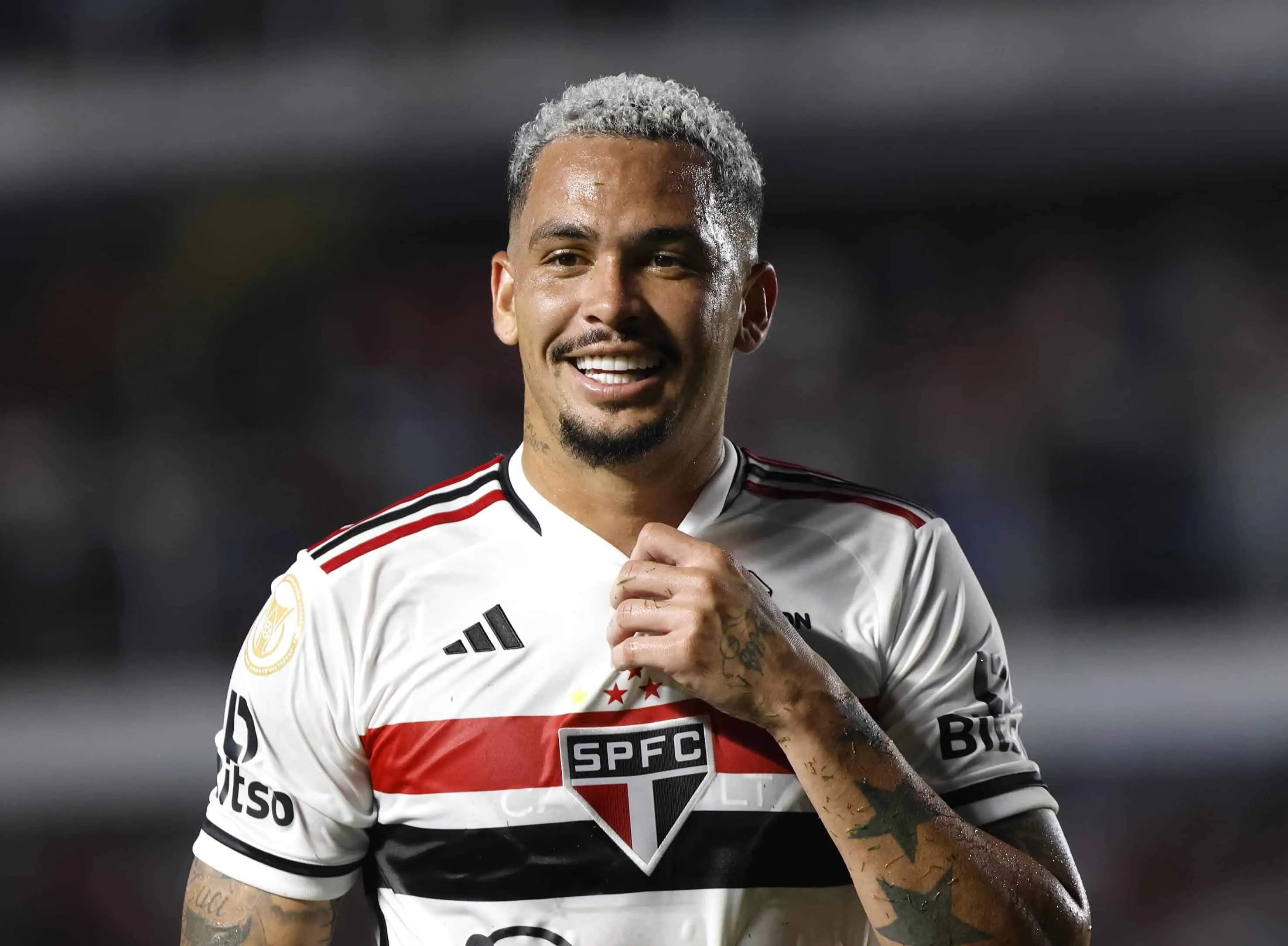 Luciano ultrapassa Fran&ccedil;a no S&atilde;o Paulo e conquista Thiago Carpini com muito mais do que gols