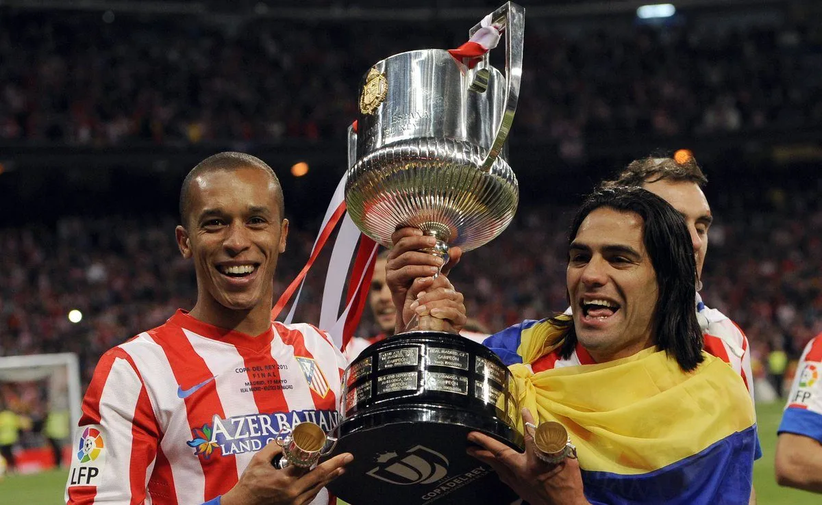 H&aacute; uma d&eacute;cada, o Atl&eacute;tico de Madrid conquistava uma marcante Copa do Rei e encerrava o jejum de 14 anos no cl&aacute;ssico com um &eacute;pico no Bernab&eacute;u