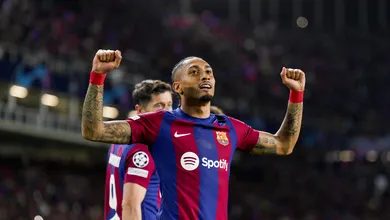 Barcelona rejeita oferta de 60 milh&otilde;es de euros da Premier League por Raphinha