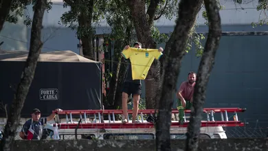 Multid&atilde;o, espiadinha e camarote mirim: Sele&ccedil;&atilde;o Brasileira agita Curitiba ap&oacute;s 21 anos