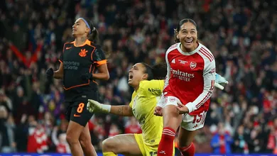 Arsenal acaba com o sonho de um valente Corinthians e conquista o Mundial Feminino