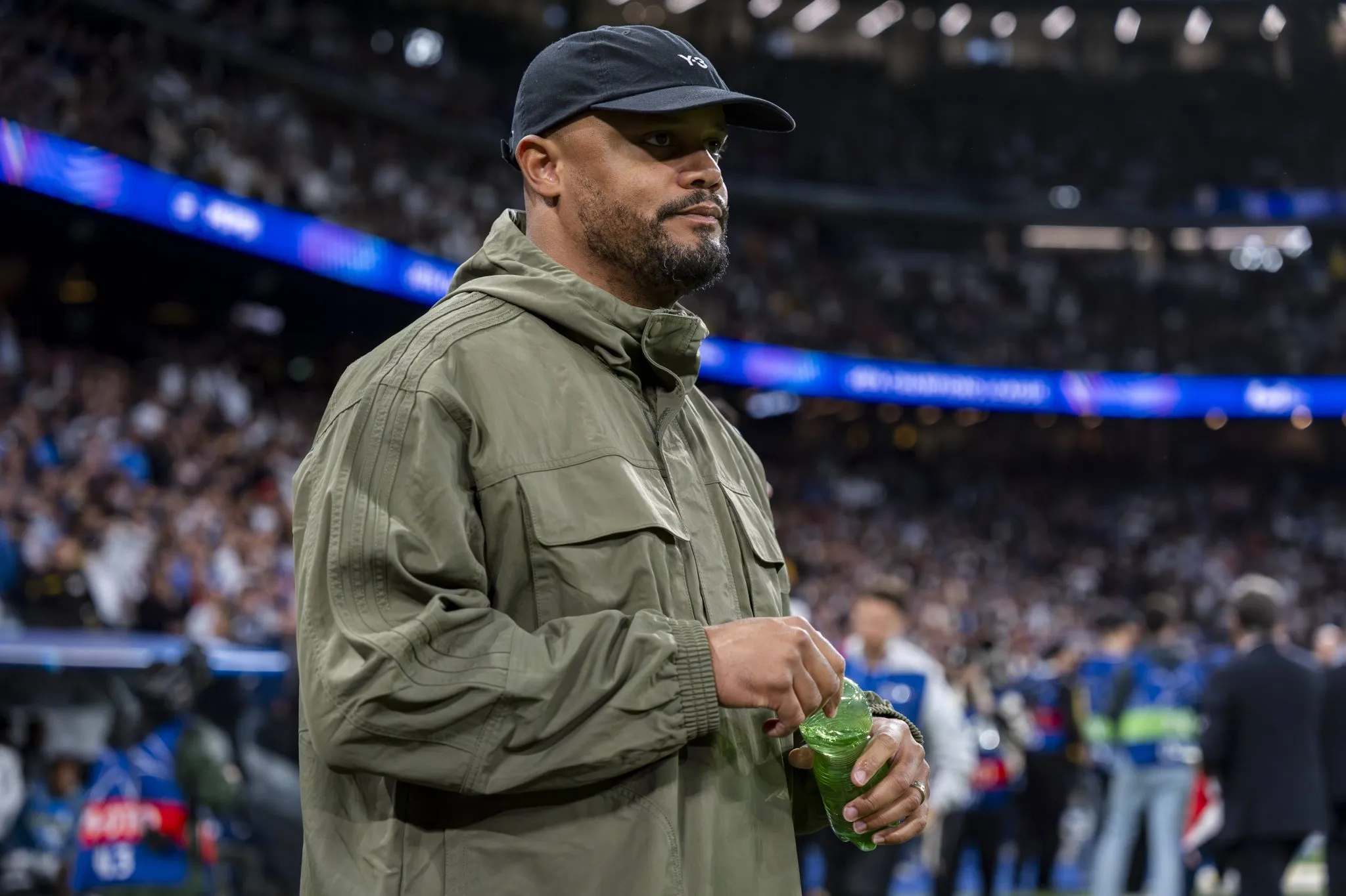 Kompany em vit&oacute;ria do Bayern sobre o Real Madrid