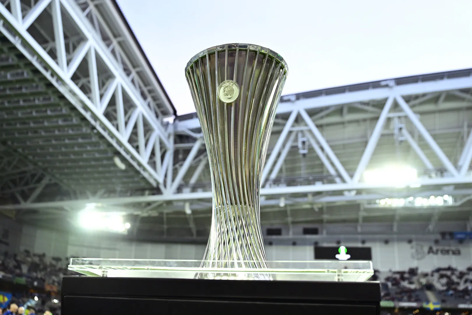 Trof&eacute;u da Conference League Foto: (Imago)
