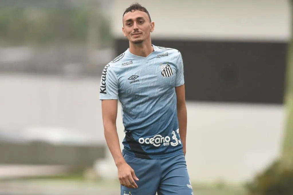 Gallo d&aacute; aval, e Carille confirma acerto do Santos com Diego Pituca