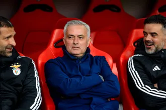 &lsquo;Ele &eacute; meu filho, n&atilde;o apenas ex-jogador&rsquo;: Mourinho vive reencontro em duelo com Real Madrid