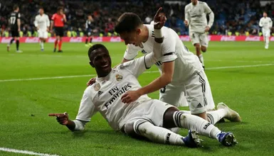 Desta vez Vin&iacute;cius J&uacute;nior brilhou e venceu, com um belo gol e uma assist&ecirc;ncia contra o Legan&eacute;s