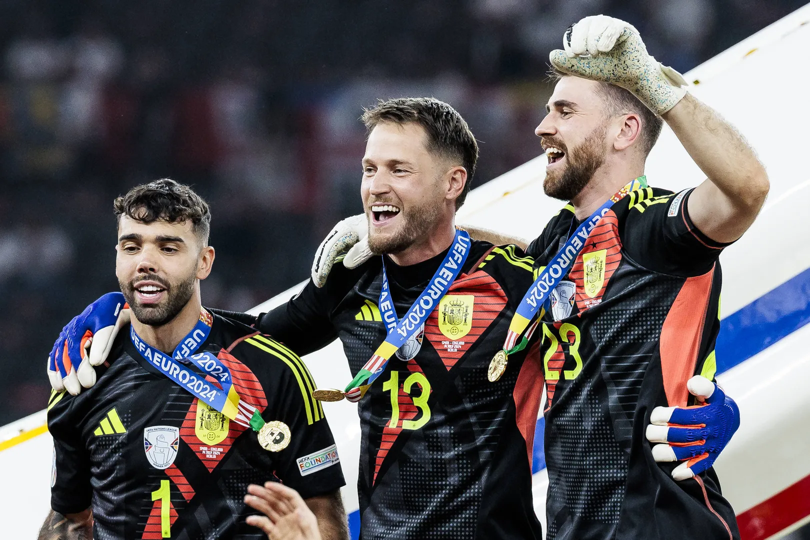 David Raya, Unai Simon e Remiro celebram t&iacute;tulo da Euro da Espanha