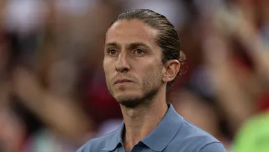 Flamengo recusa proposta de R$ 96 milh&otilde;es de clube da Premier League por titular