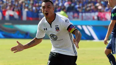 Paredes anotou uma pintura para o Colo-Colo no cl&aacute;ssico contra a Universidad de Chile