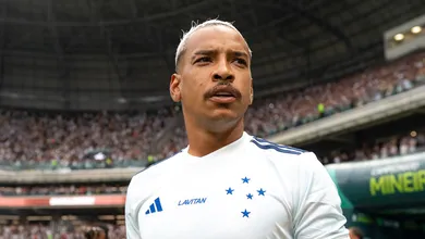 Cruzeiro inicia Brasileir&atilde;o j&aacute; em crise (sim, voc&ecirc; leu certo)