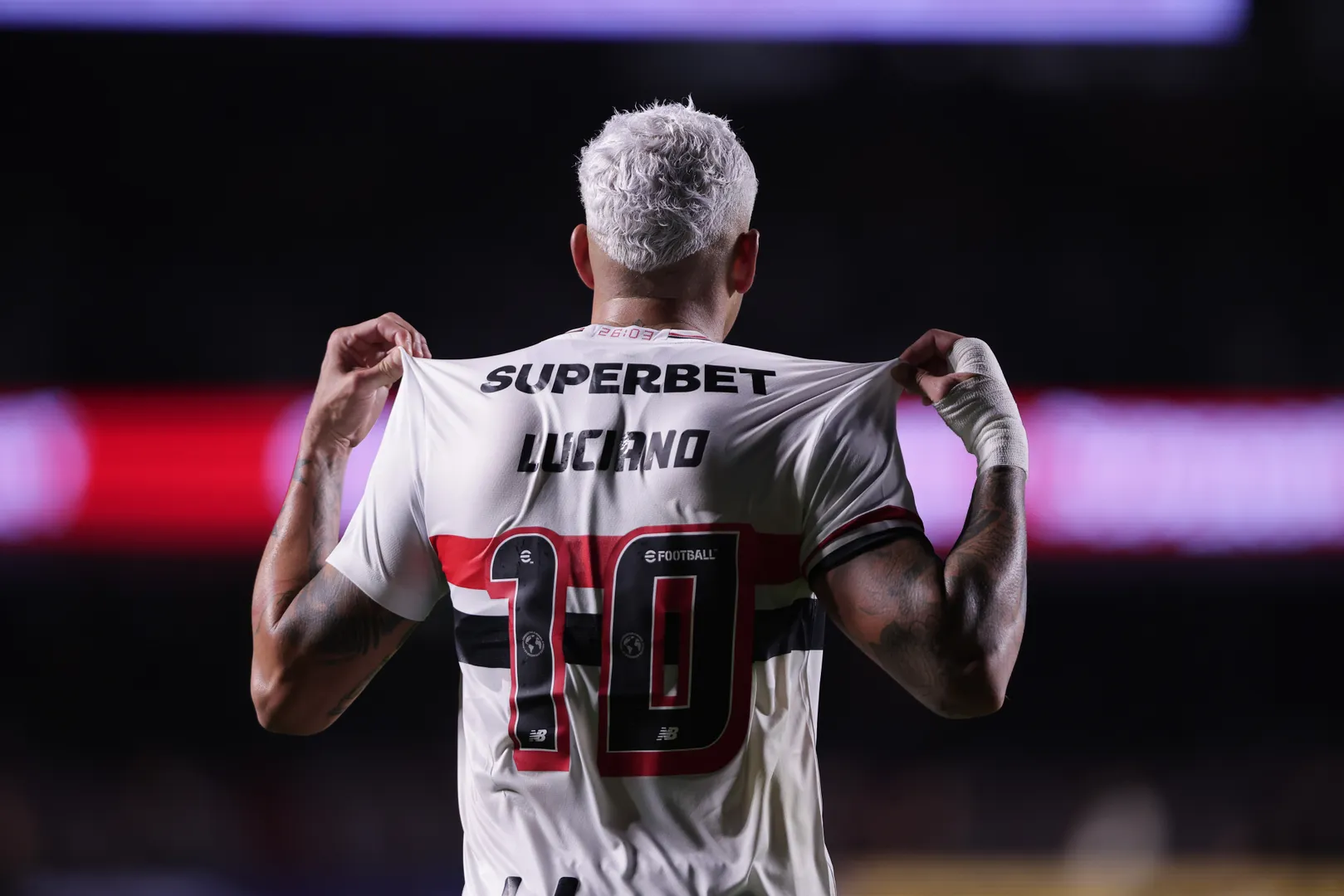Luciano decide o cl&aacute;ssico para o S&atilde;o Paulo