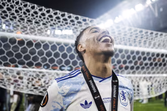 R$ 670 milh&otilde;es: Craque da Premier League entra nos planos de gigantes e pode render valor recorde