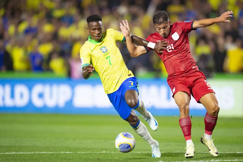 Franco na marca&ccedil;&atilde;o de Vinir Jr. em Brasil x Equador