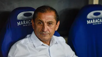 Vasco sofre quase 40 finaliza&ccedil;&otilde;es em dois jogos e liga alerta para o antes elogiado sistema defensivo