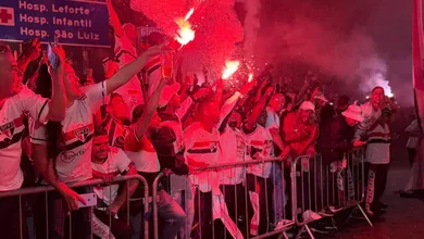 Torcida do S&atilde;o Paulo dribla regras para escapar de puni&ccedil;&atilde;o da Conmebol em festa na Libertadores