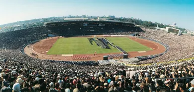 O Est&aacute;dio Nacional de T&oacute;quio ser&aacute; reinaugurado e relembramos sua hist&oacute;ria com uma cole&ccedil;&atilde;o de fotos antigas