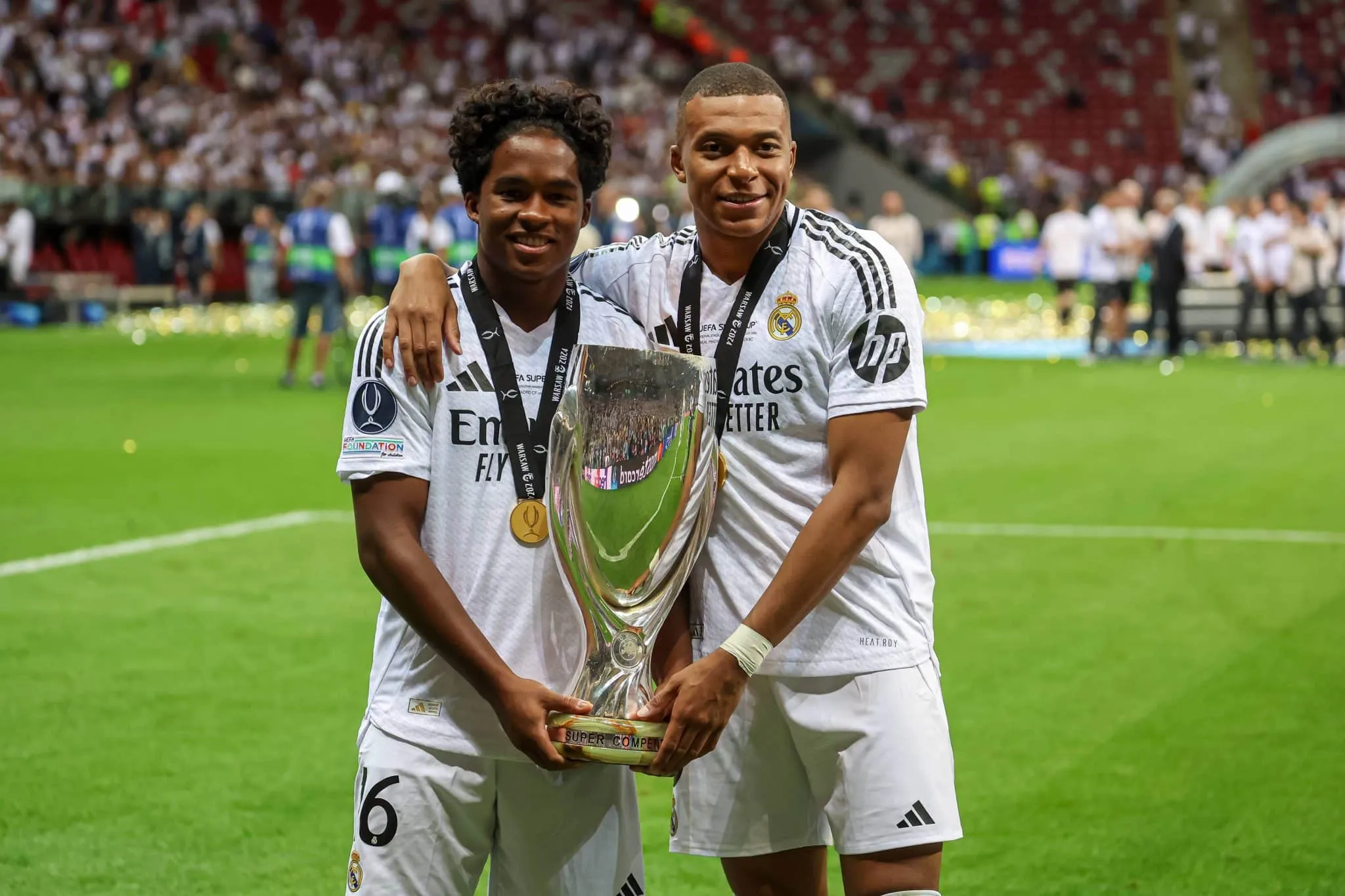 Quantas vezes o Real Madrid ganhou a Supercopa da Uefa?