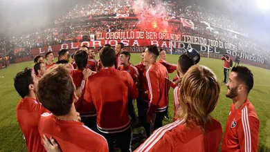 Vinte mil torcedores encheram o est&aacute;dio para motivar o Newell&rsquo;s na semana do d&eacute;rbi de Ros&aacute;rio