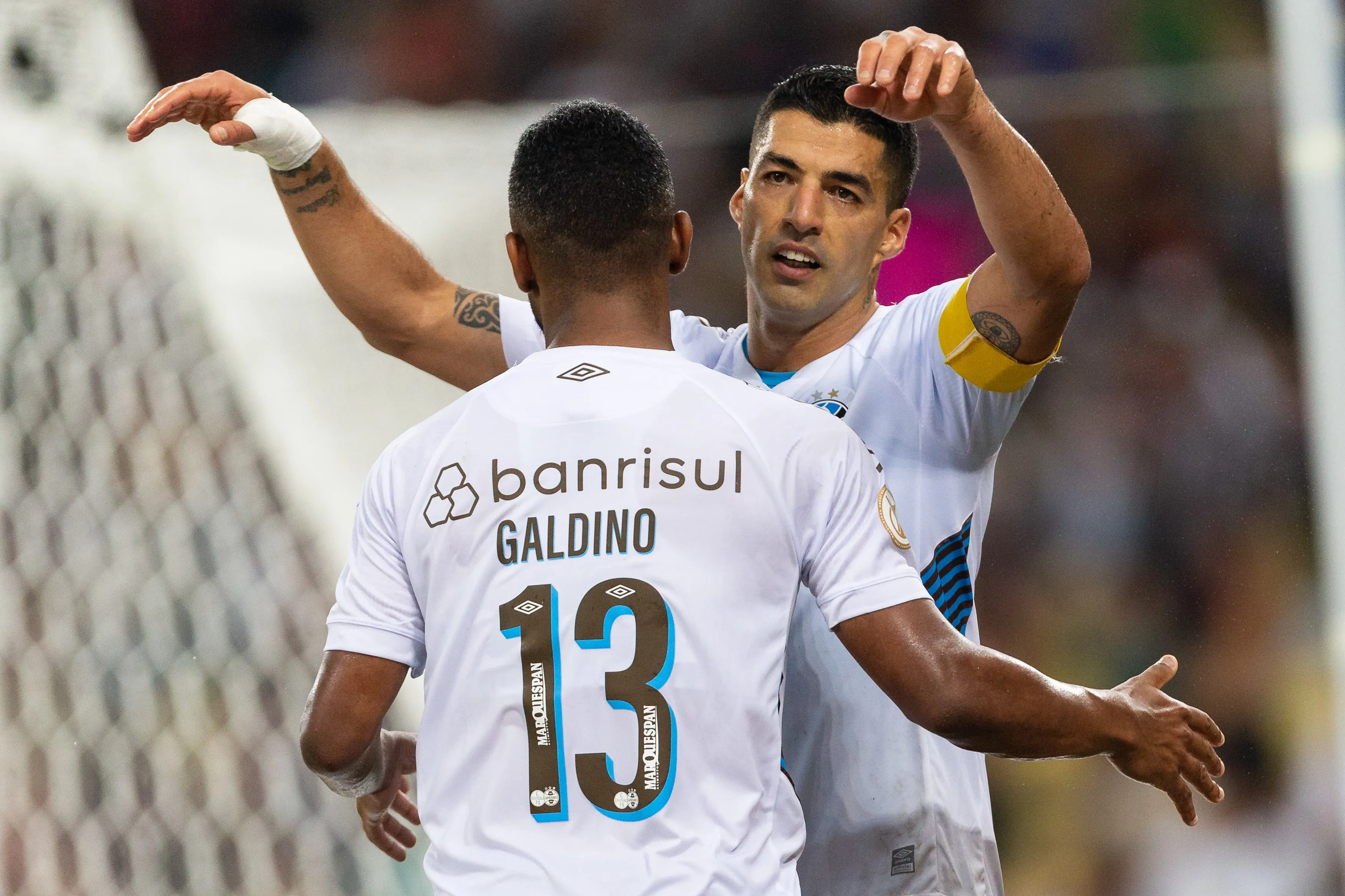 Mesmo sem grandes parceiros, Su&aacute;rez tornou Gr&ecirc;mio um dos melhores ataques do Brasil em 2023