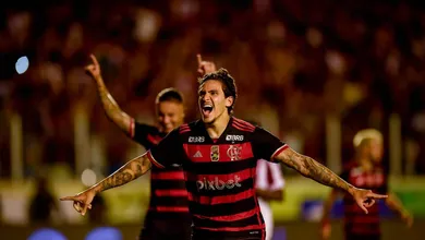 Pedro rouba a cena com tr&ecirc;s gols, e Flamengo assume a lideran&ccedil;a do Carioca ao vencer o Bangu