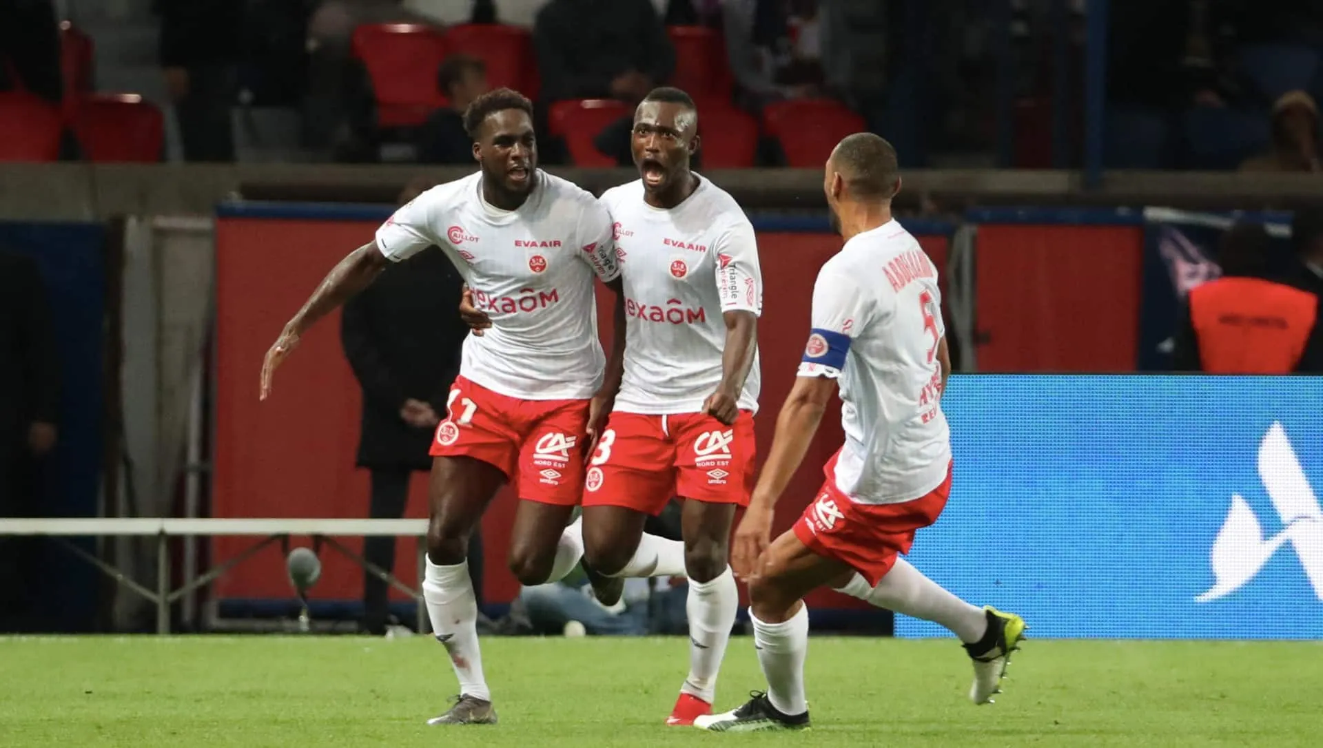 Quando o PSG come&ccedil;ava a se empolgar, o Reims provocou o baque e venceu dentro do Parc des Princes