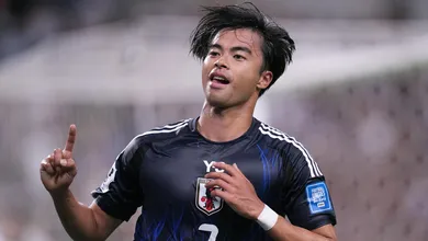 Com brasileiros em campo, Jap&atilde;o vence China com a maior goleada da hist&oacute;ria do confronto