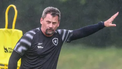 Botafogo quer usar finais da Ta&ccedil;a Rio para chegar 100% &agrave; Libertadores