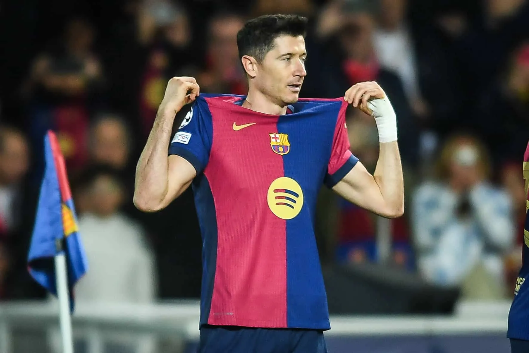Lewandowski se junta a Messi e CR7 em dia que Barcelona supera &lsquo;Yamal-depend&ecirc;ncia&rsquo;