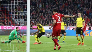 Bayern massacrou um vergonhoso Dortmund para retomar a lideran&ccedil;a e a monotonia da Bundesliga
