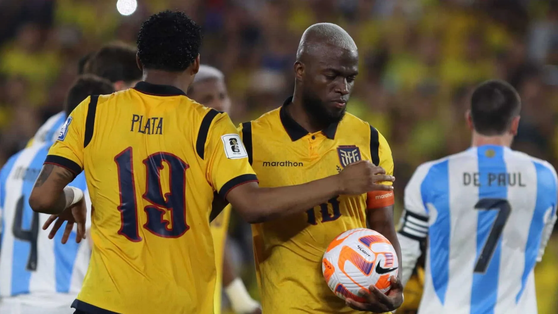 Valencia acaba com jejum e irrita torcida do Inter em vit&oacute;ria do Equador sobre a Argentina