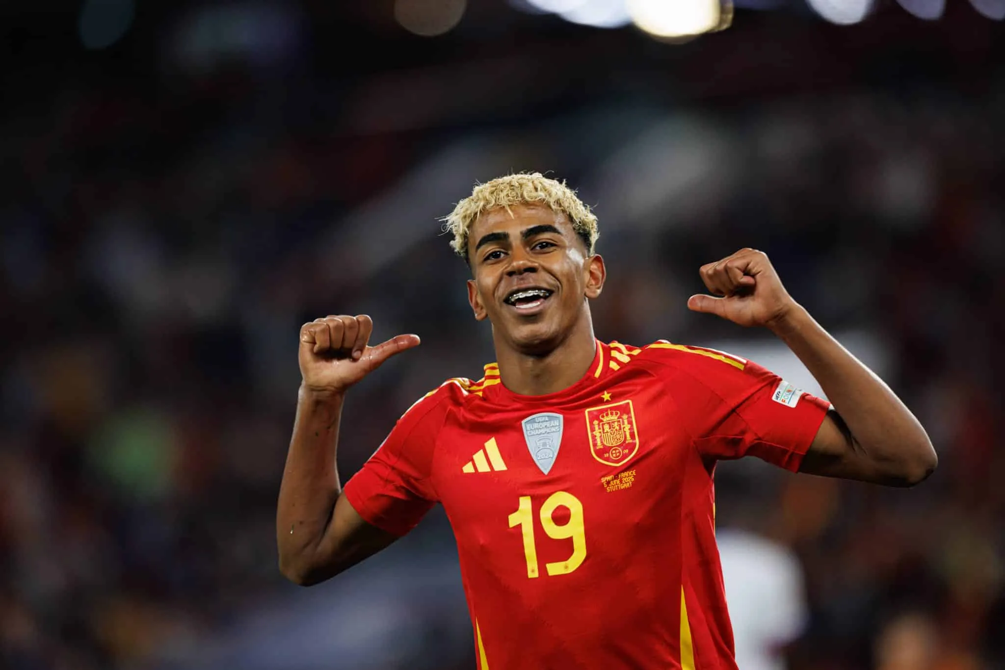 Espanha elimina Fran&ccedil;a, Yamal responde desafeto e brilha em &lsquo;tira-teima&rsquo; pela Bola de Ouro