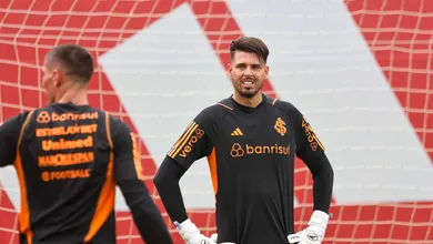 Com preocupante les&atilde;o de Rochet, Ivan deve ter grande oportunidade antes do previsto no Internacional