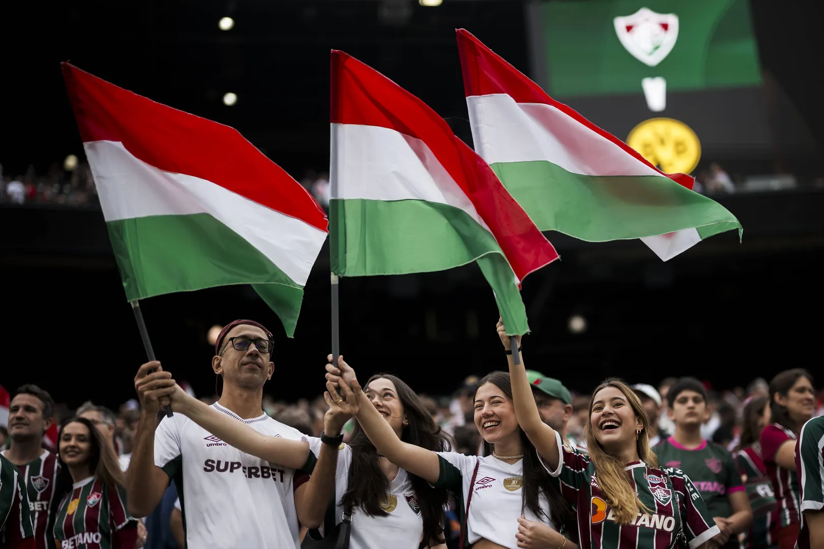 Torcedores do Fluminense durante partida da Copa do Mundo de Clubes