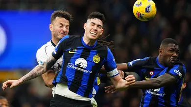 Napoli interrompe sequ&ecirc;ncia de dez vit&oacute;rias da Inter de Mil&atilde;o e arranca empate no San Siro